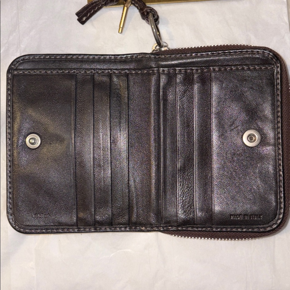 Chloe Dark Paddington Brown Leather Wallet with Gold Lock - Picture 8 of 12